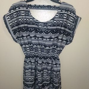 Lovely Black and White blouse Size Small